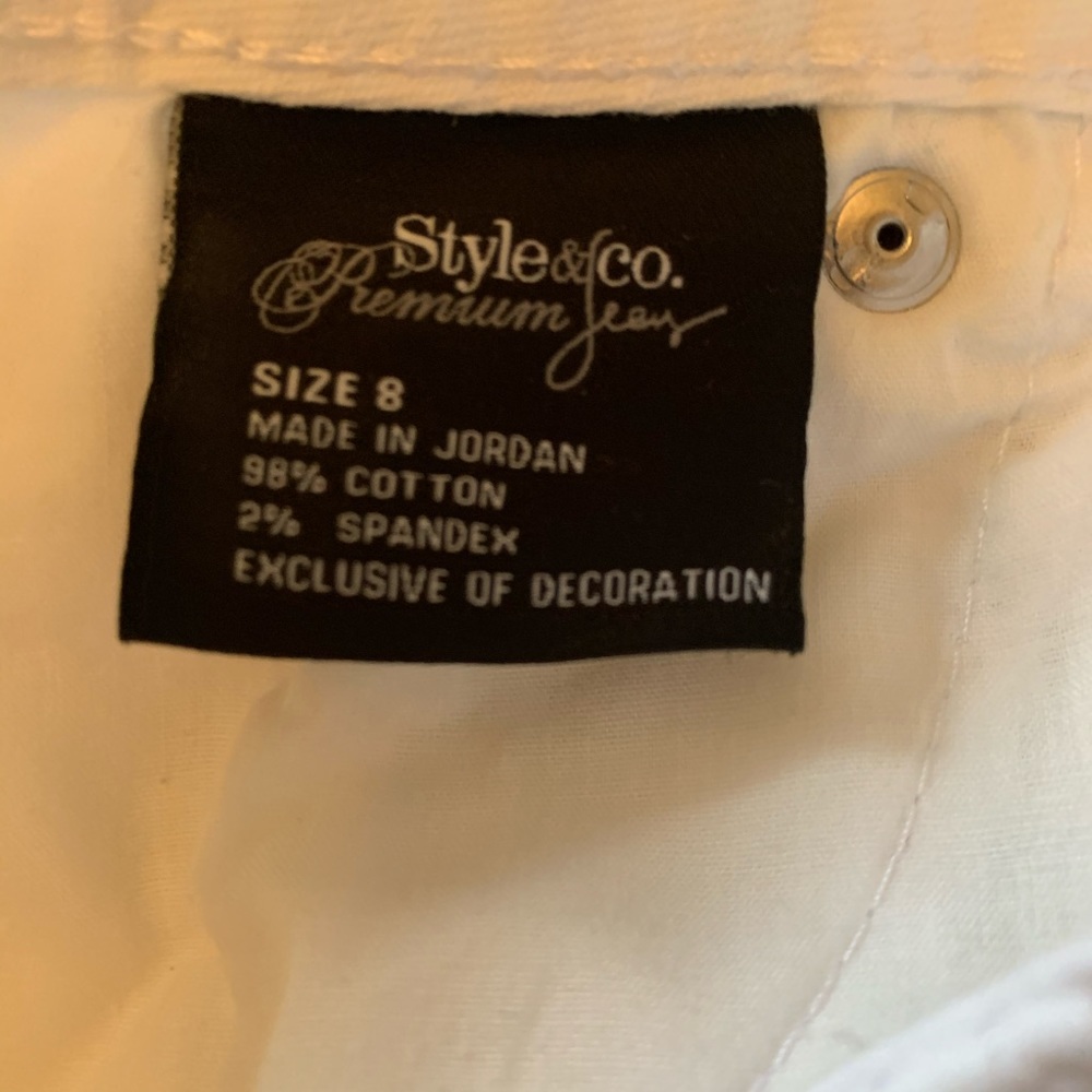 Style & Co Premium Jeans White Embellished Rhinestone Bermuda Jeans – Size 8 - Picture 5 of 6